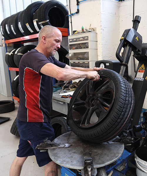 Tyre installation service