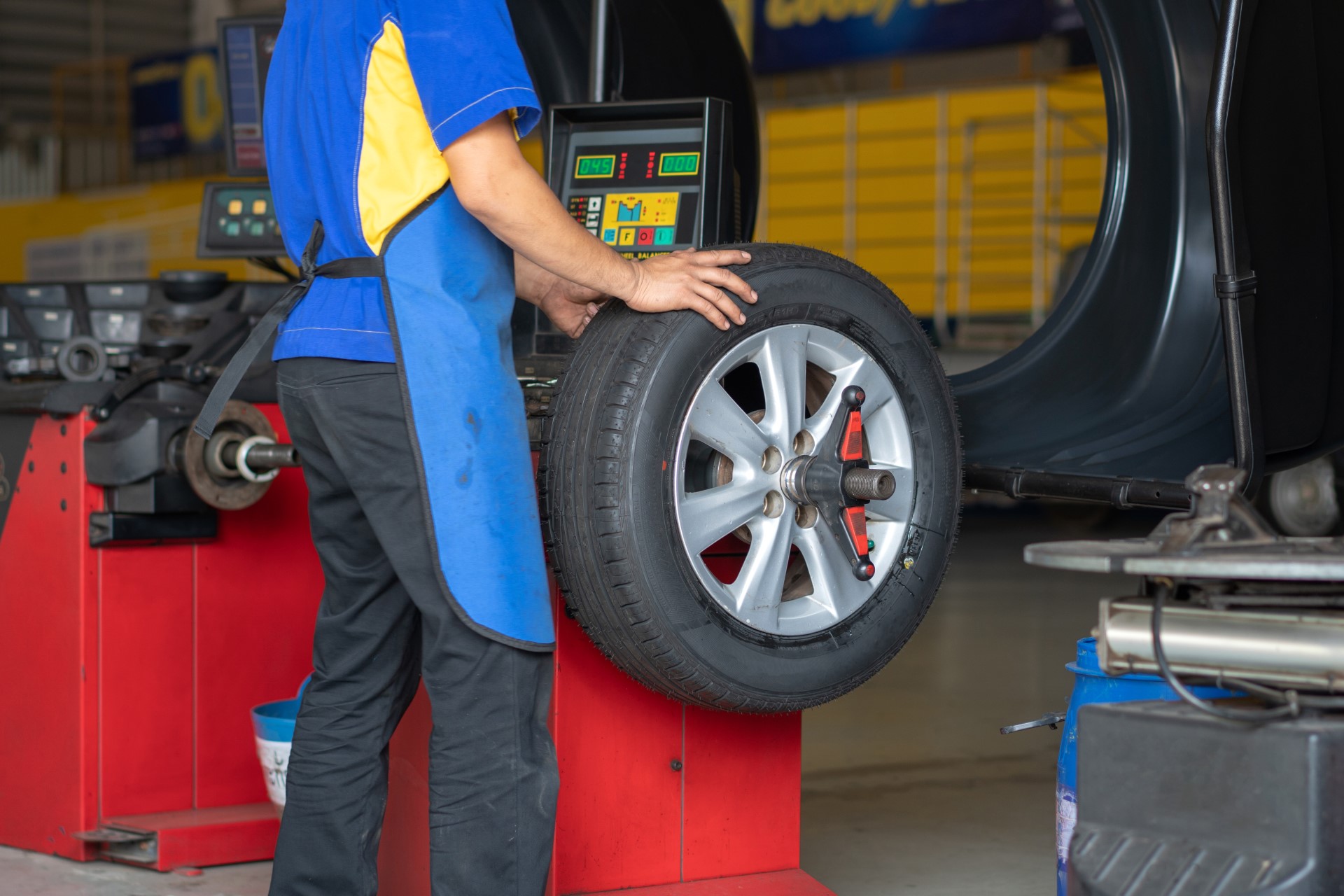 Wheel balancing service