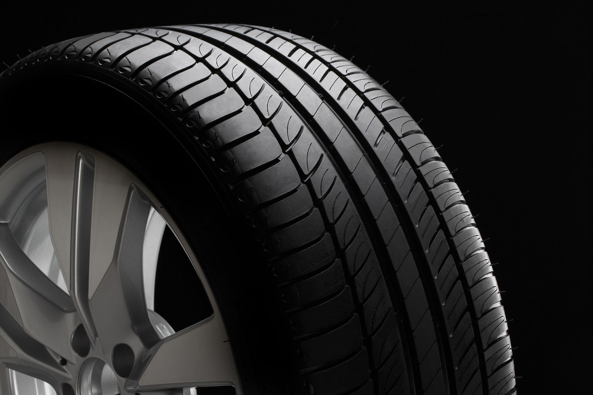 Premium car tyre